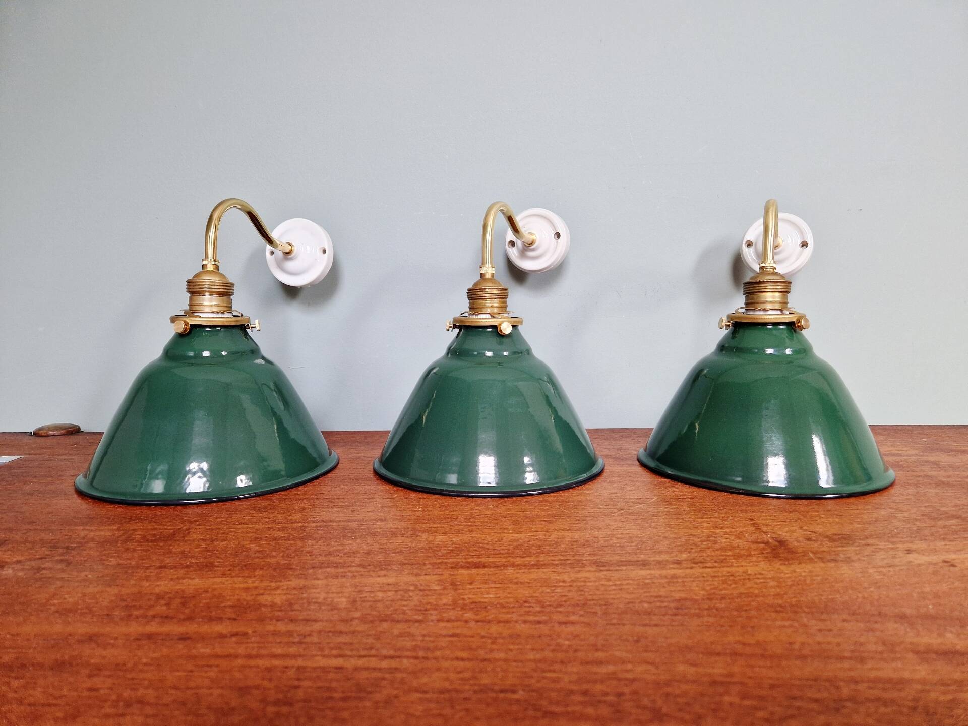 Brass wall light with green enamelled sheet metal, Mid-Century