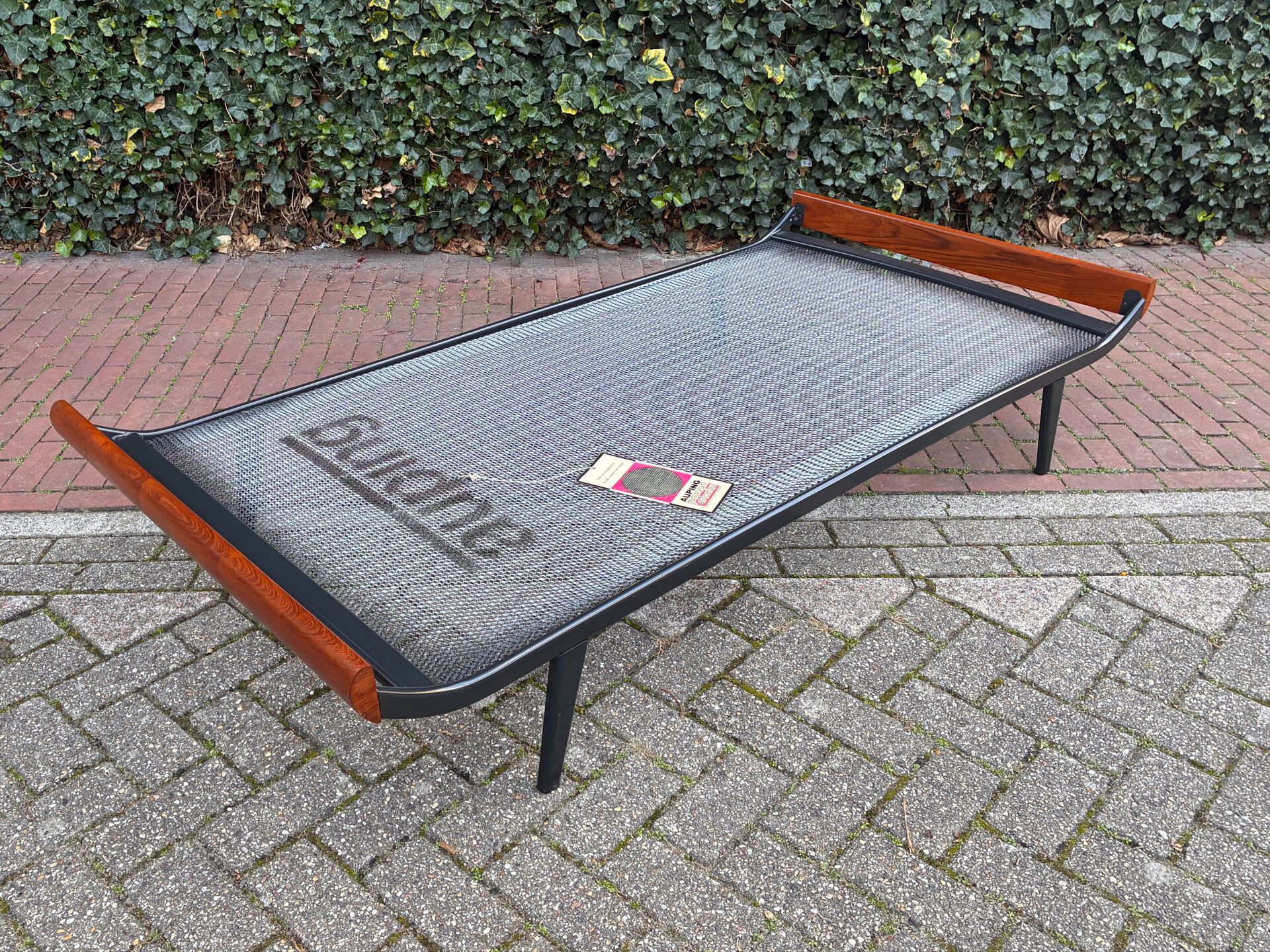 Cleopatra Rest Bed Auping Dick Cordemeijer