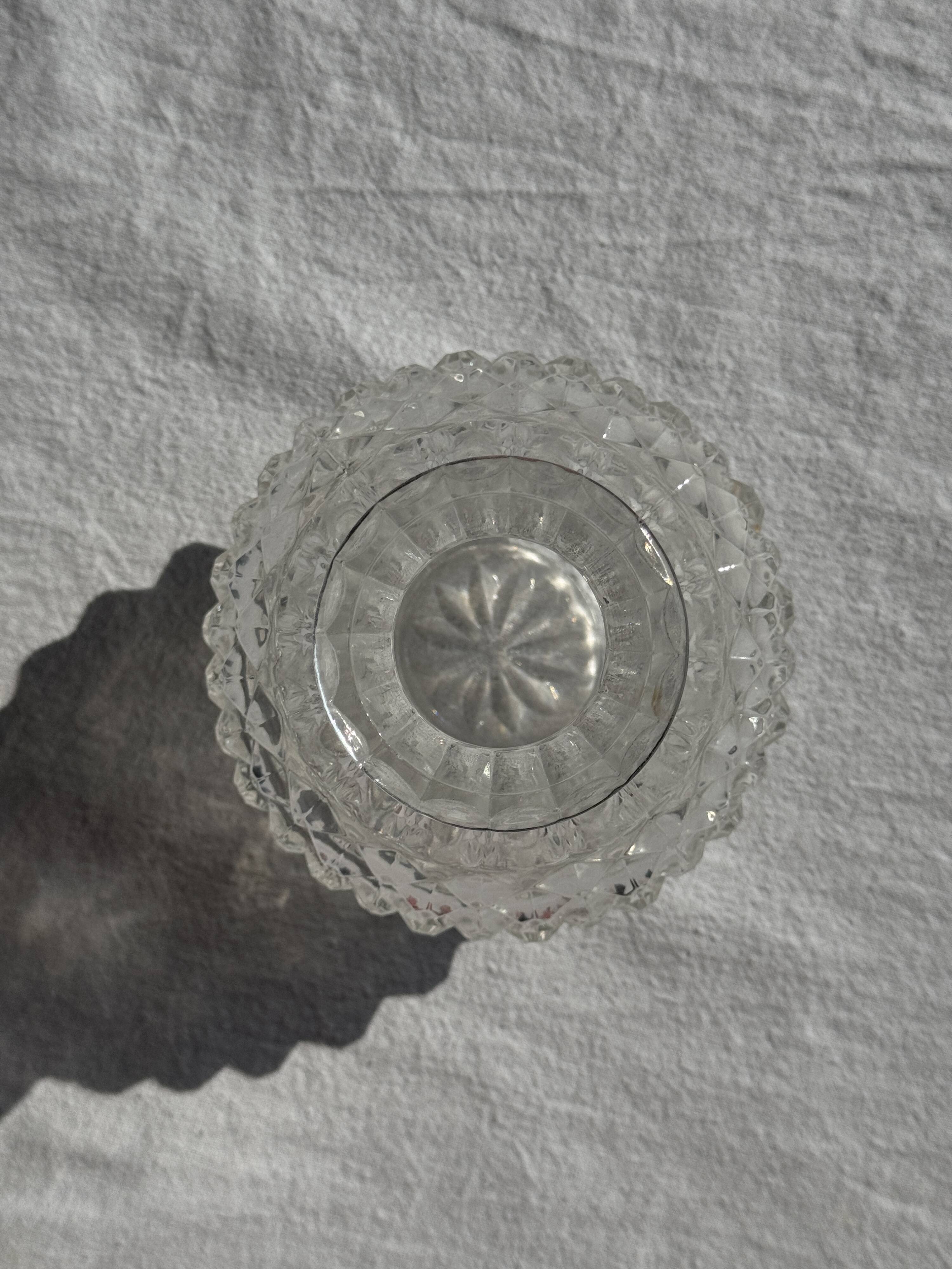 Small glass ball vase with diamond points H15