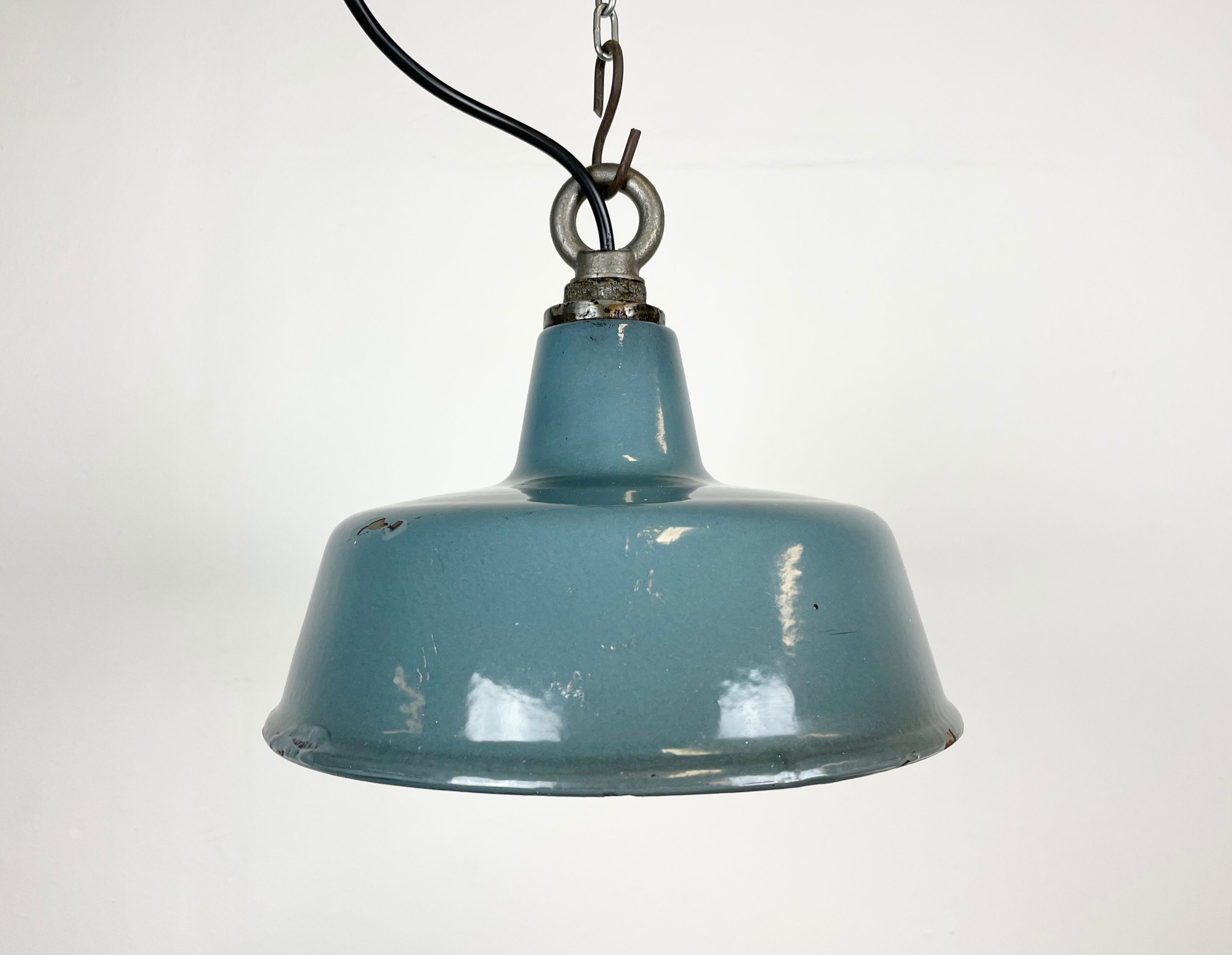 Industrial grey enamel pendant lamp, 1960s