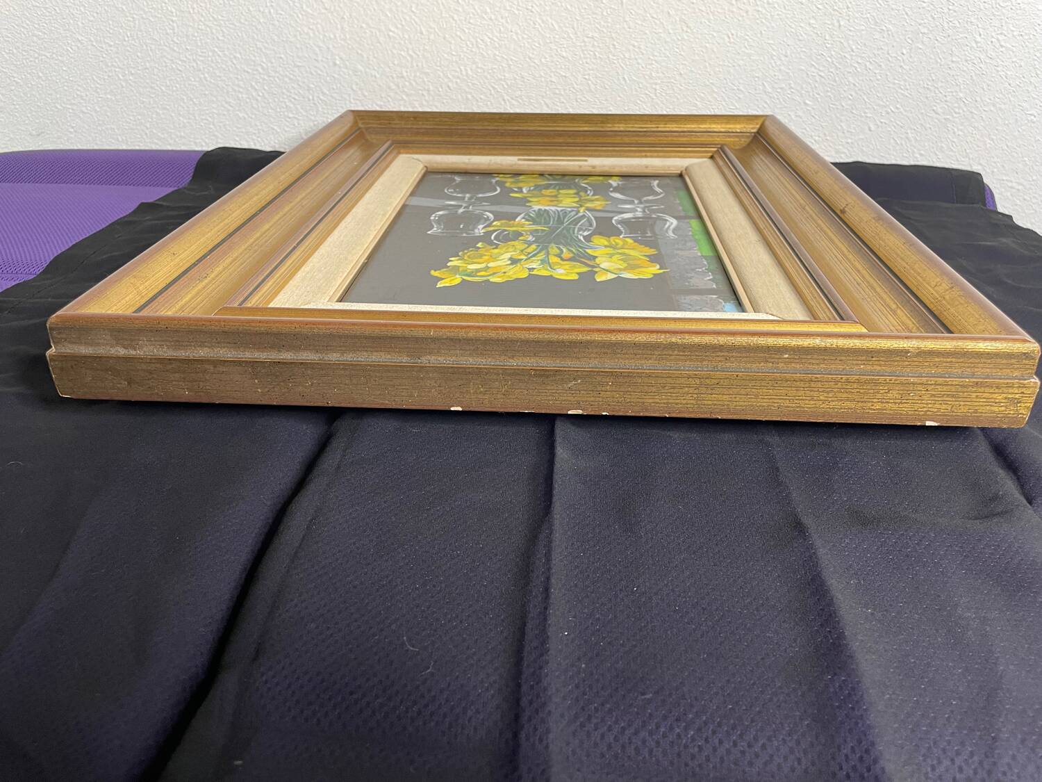 Oil on canvas signed Jordi Vall Escriu Yellow narcissus and two cups