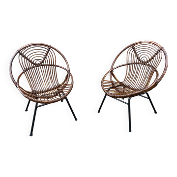 Paire de fauteuils en rotin, pieds métal CIRCA 1950