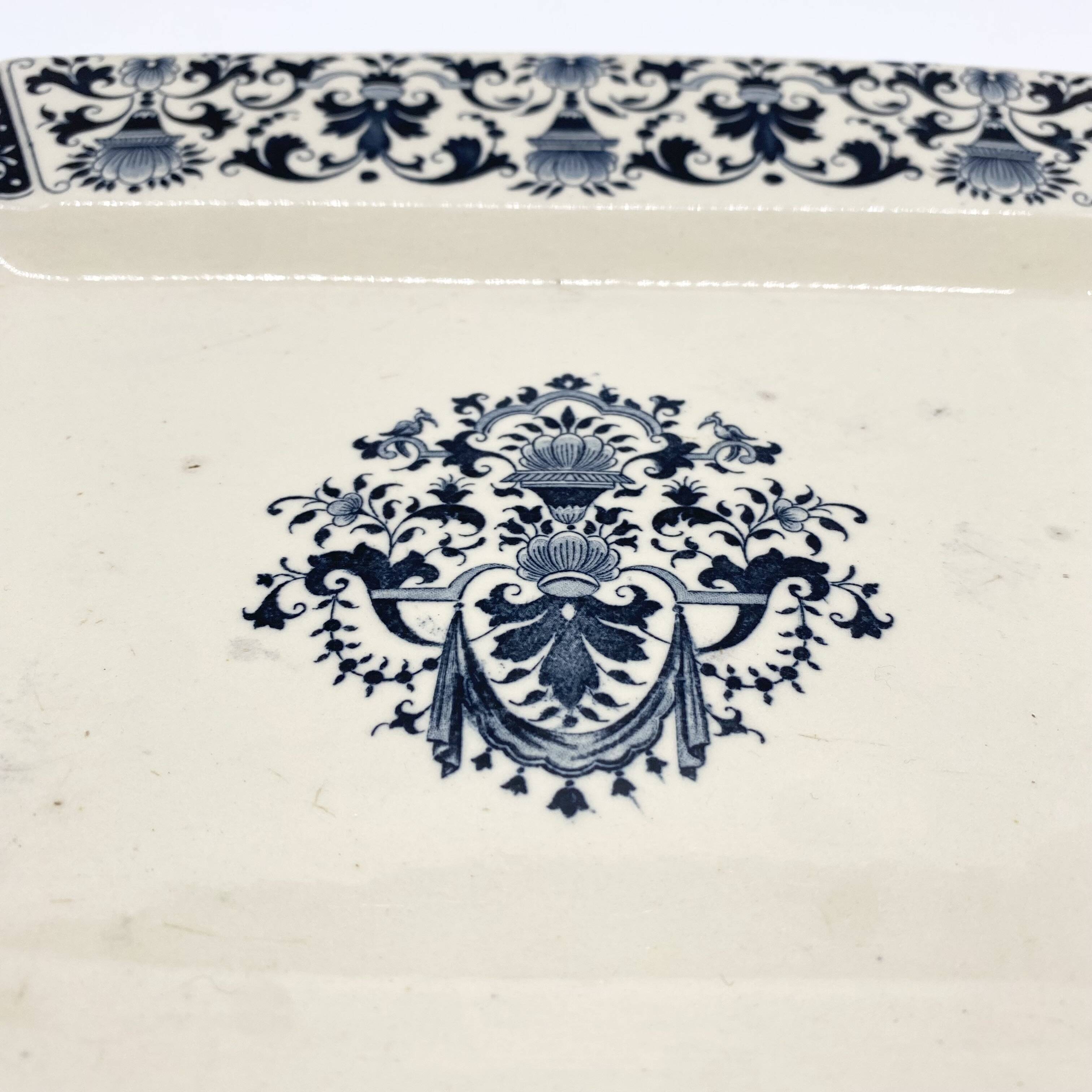 Gien earthenware dish "Terre de Fer", "Ibis" service, 1876