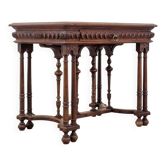 Bureau d’écrivain en noyer sculpté de style Renaissance, fin du XIXe siècle