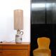 Pied de lampe en céramique et abat-jour en corde