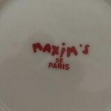 2 coffee cups with 2 porcelain saucers maxim's de paris