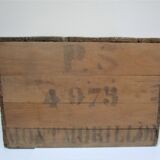 Vintage Skated Wood Case Suchard