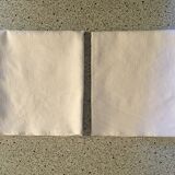 Pair of napkins 57 x 63 white damask