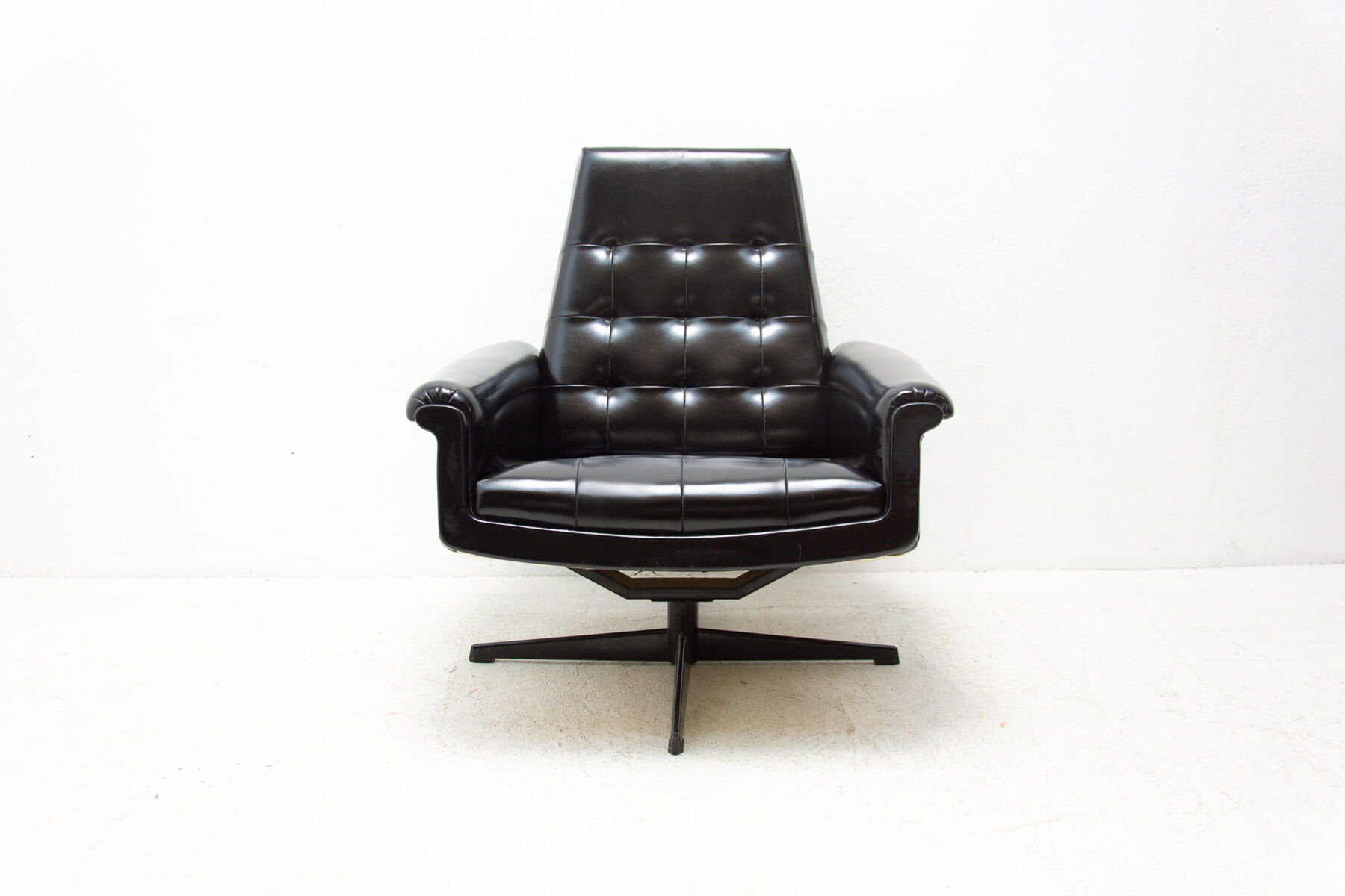 Pair of leather swivel armchairs from UP Zavody, 1970´s