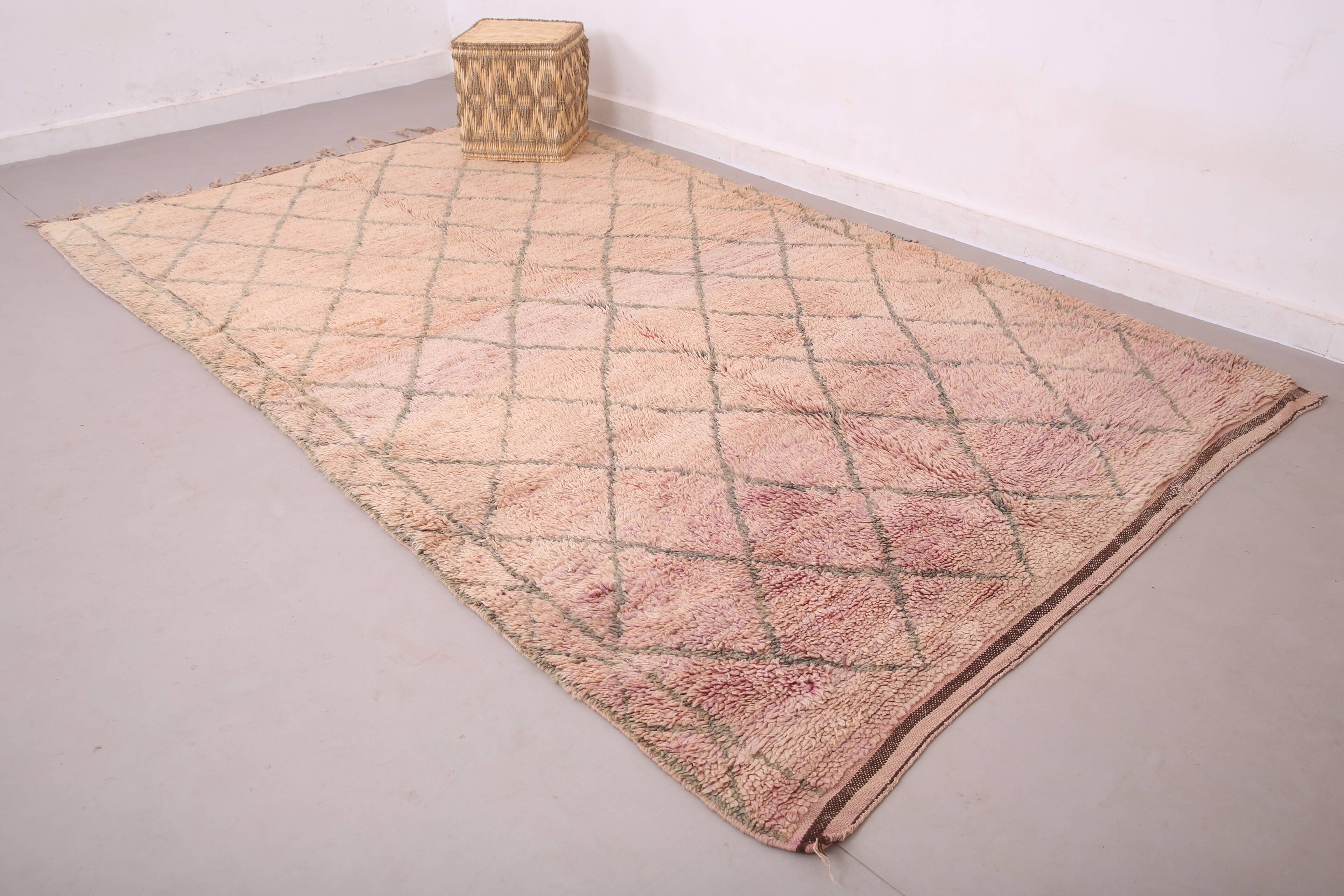 Pink Vintage Handmade Moroccan rug 183 x 313 cm - Berber Wool Rug Authentic