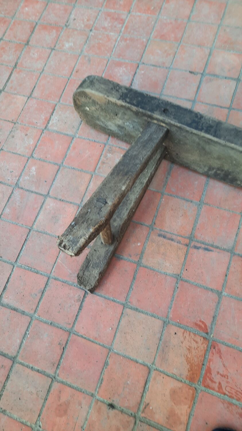 Paire de bancs en bois