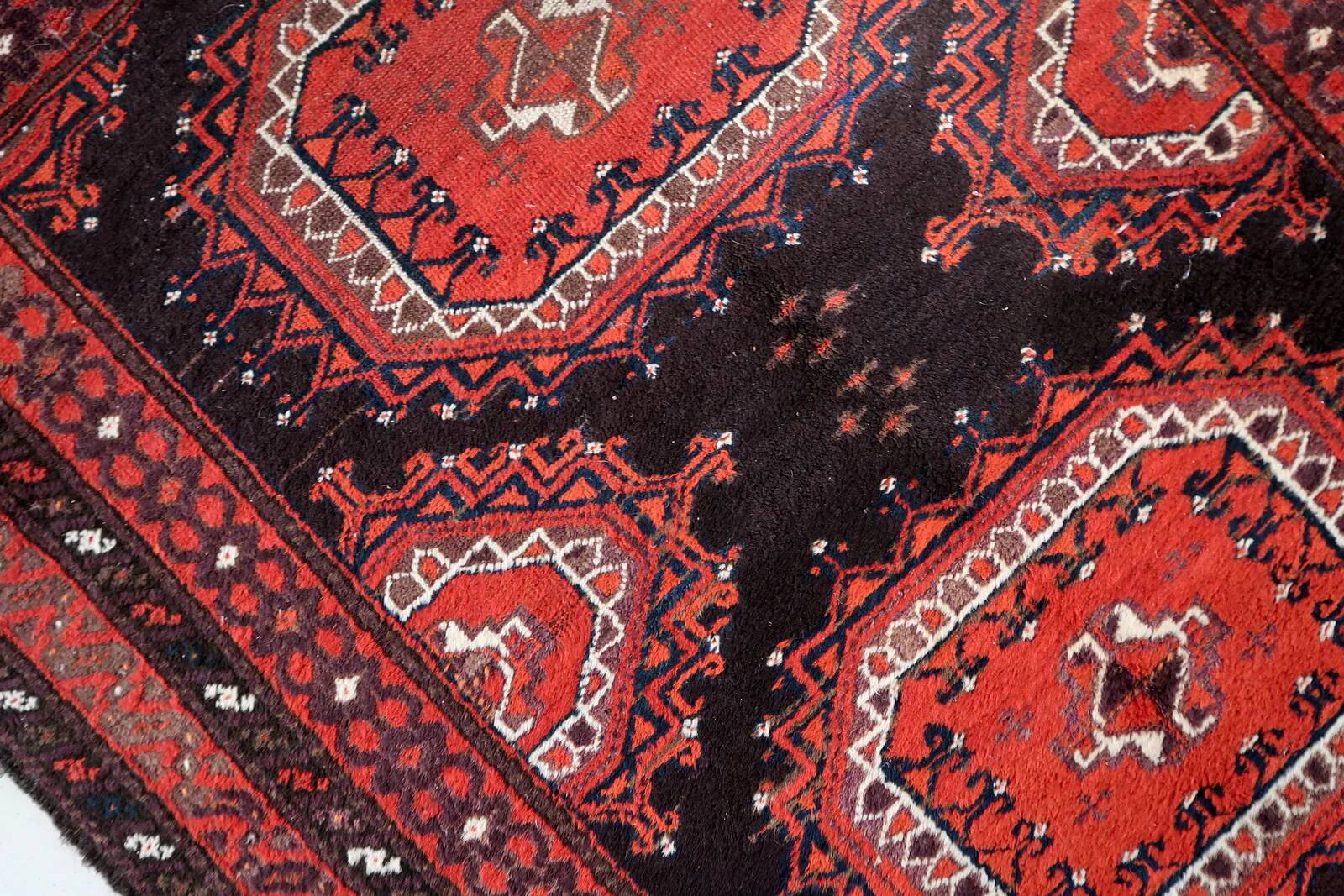 Tapis baloutche afghan ancien noué à la main 116 cm x 210 cm - rouge et marron (1C1195)