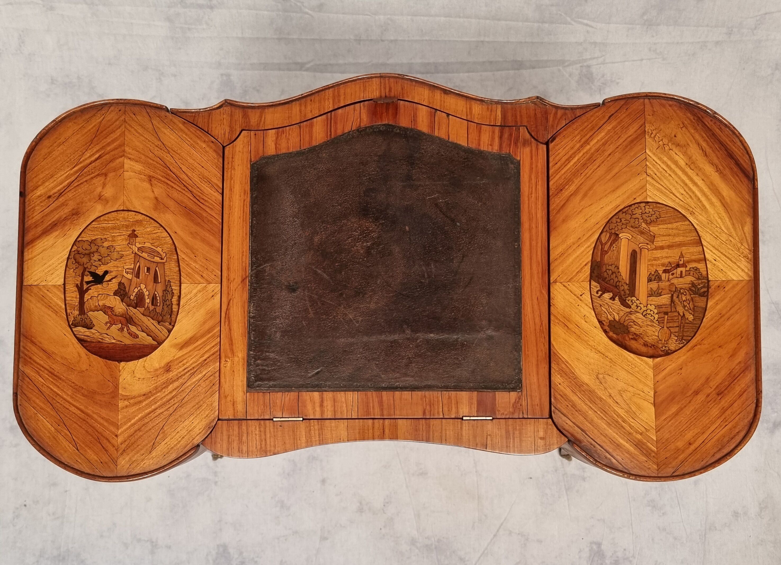 Louis XV style writing table - Bois De Rose - 19th