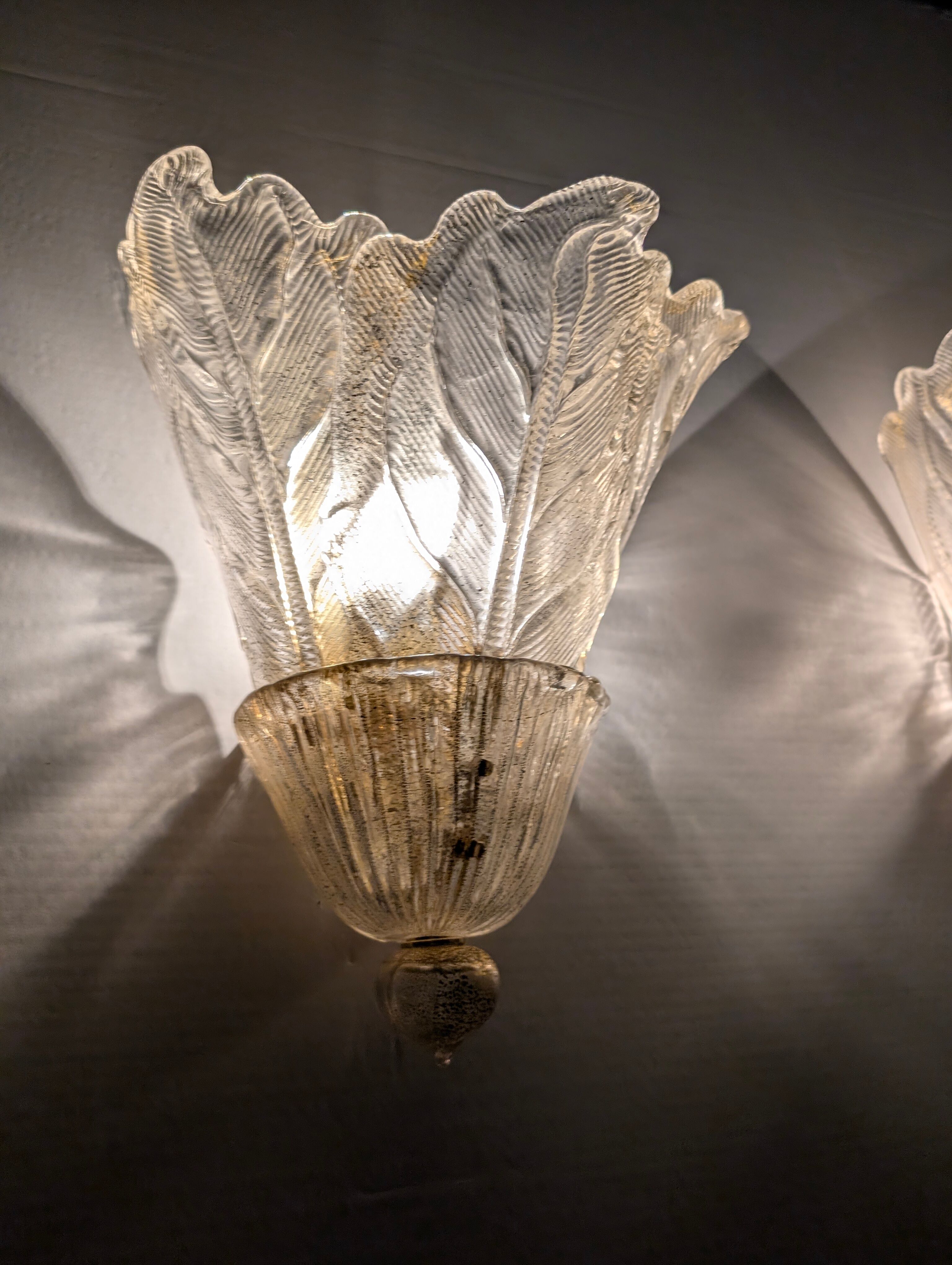 Pair of Barovier & Toso Murano Foglia d’Oro wall sconces, 1980s