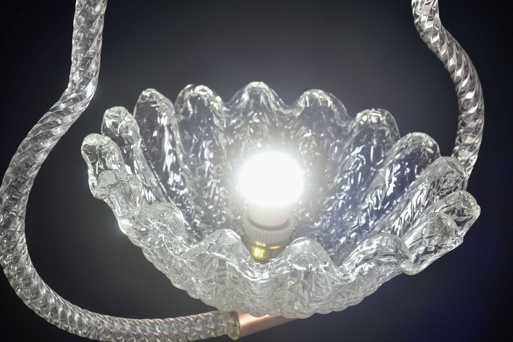 Charming Art Deco Barovier & Toso pendant light chandelier Murano glass, 1950s