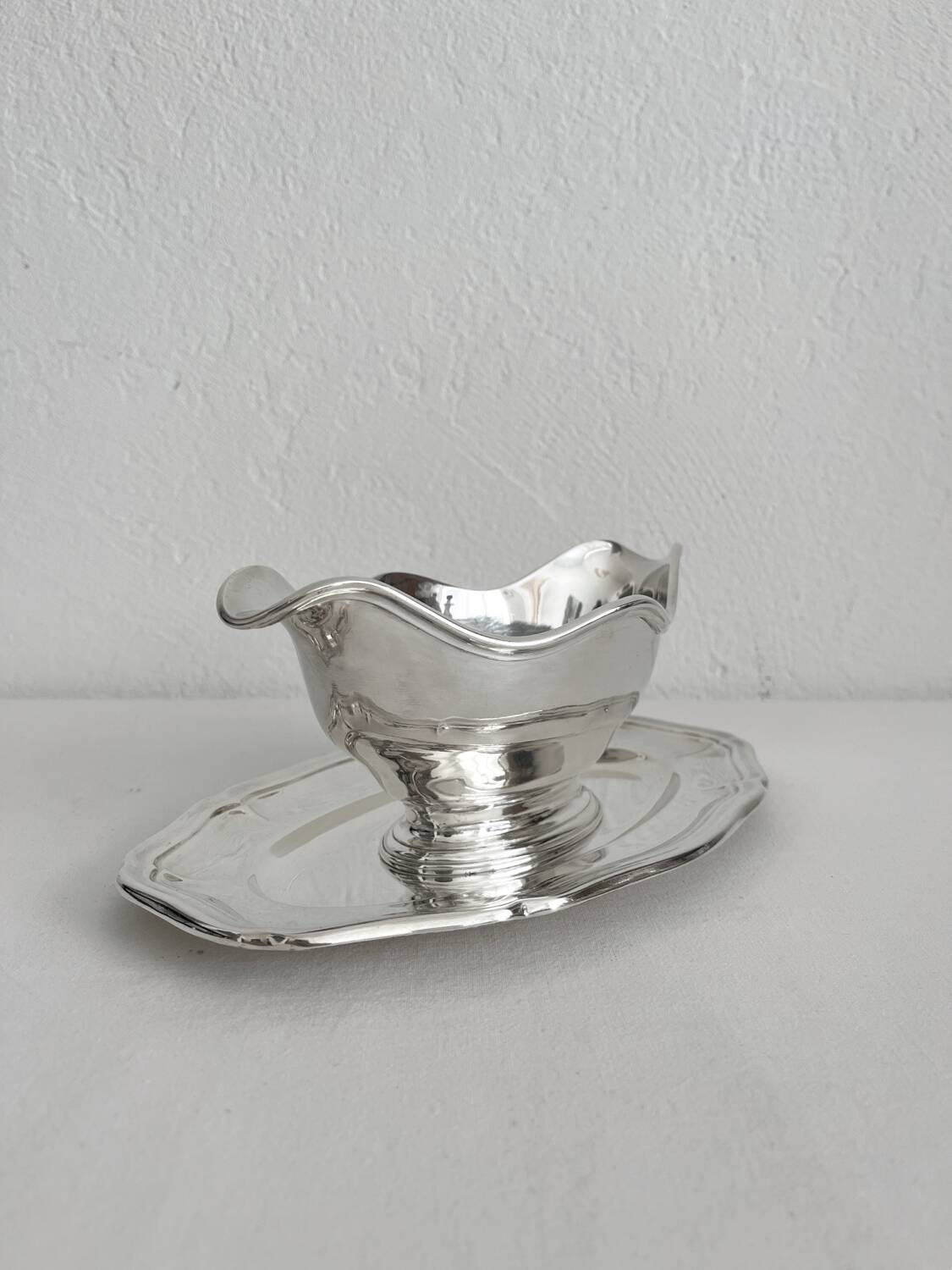 Ercuis silver-plated metal gravy boat
