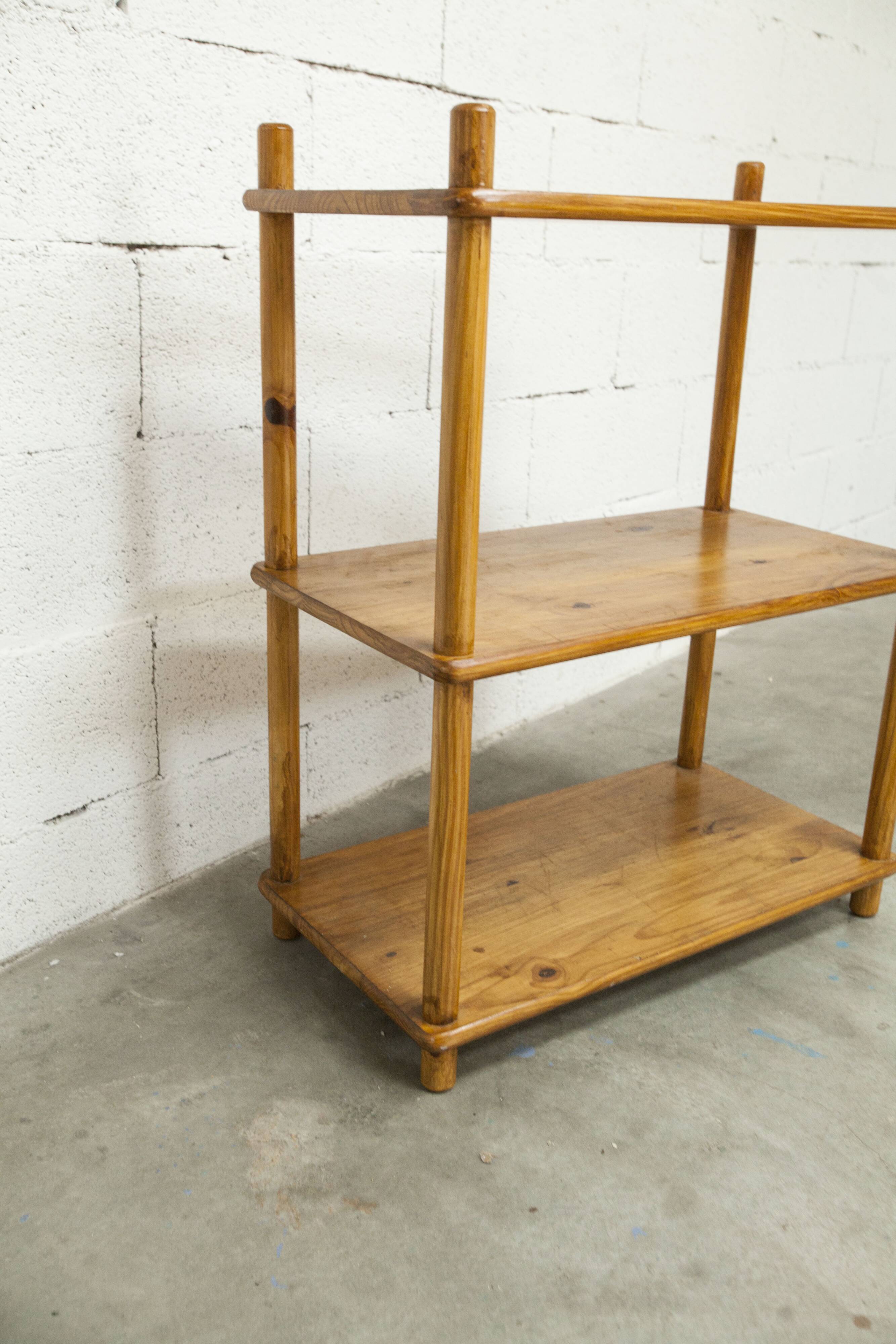 Scandinavian rectangular shelf from the 1960s, made of solid pine with round pencil legs.