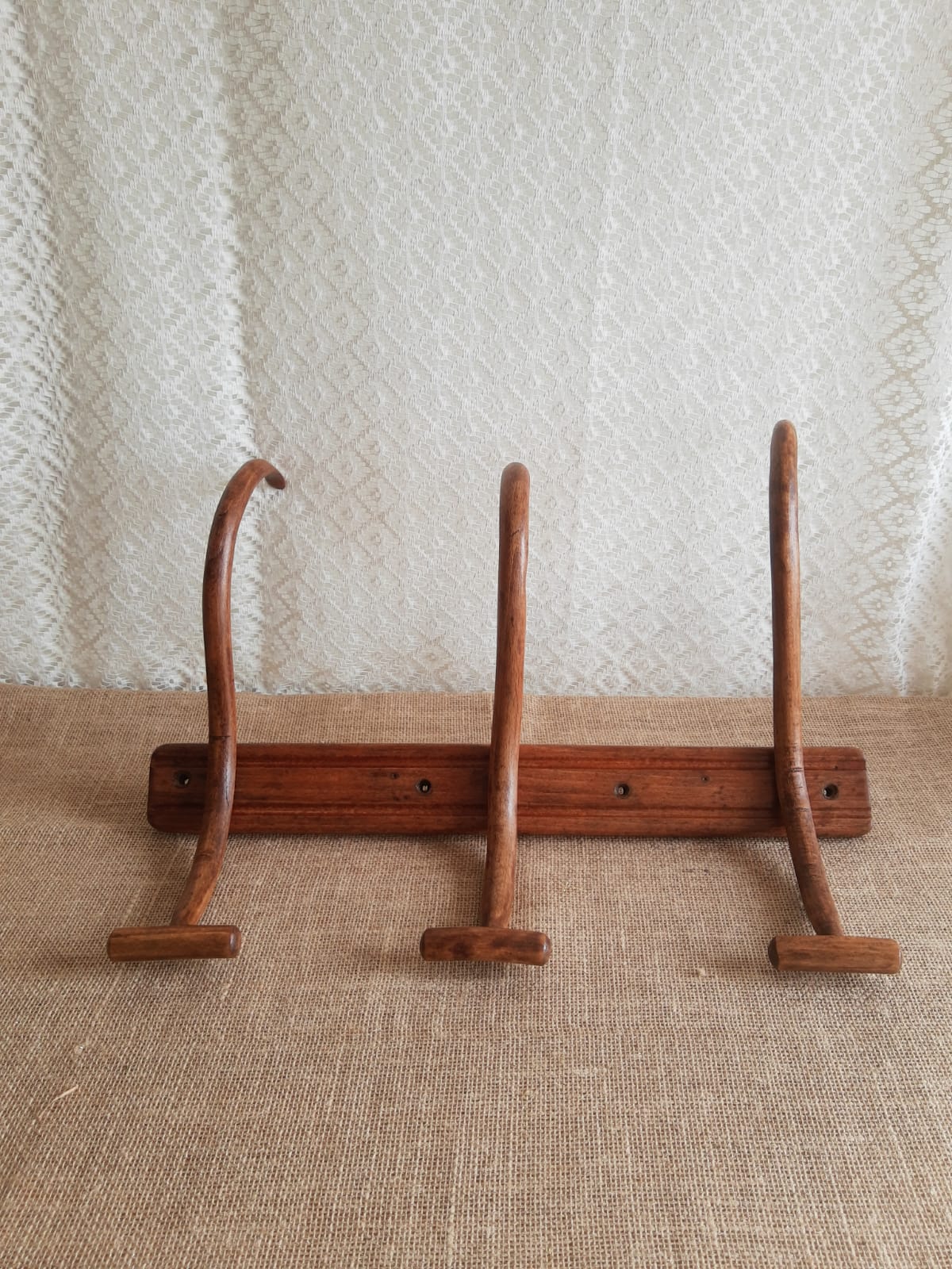 Wall coat rack