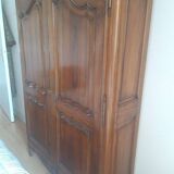small cabinetmaker cabinet in Walnut