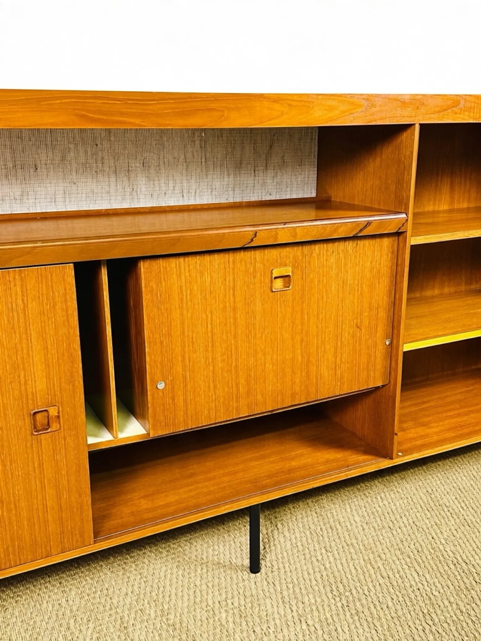 Enfilade scandinave haute en teck 1960