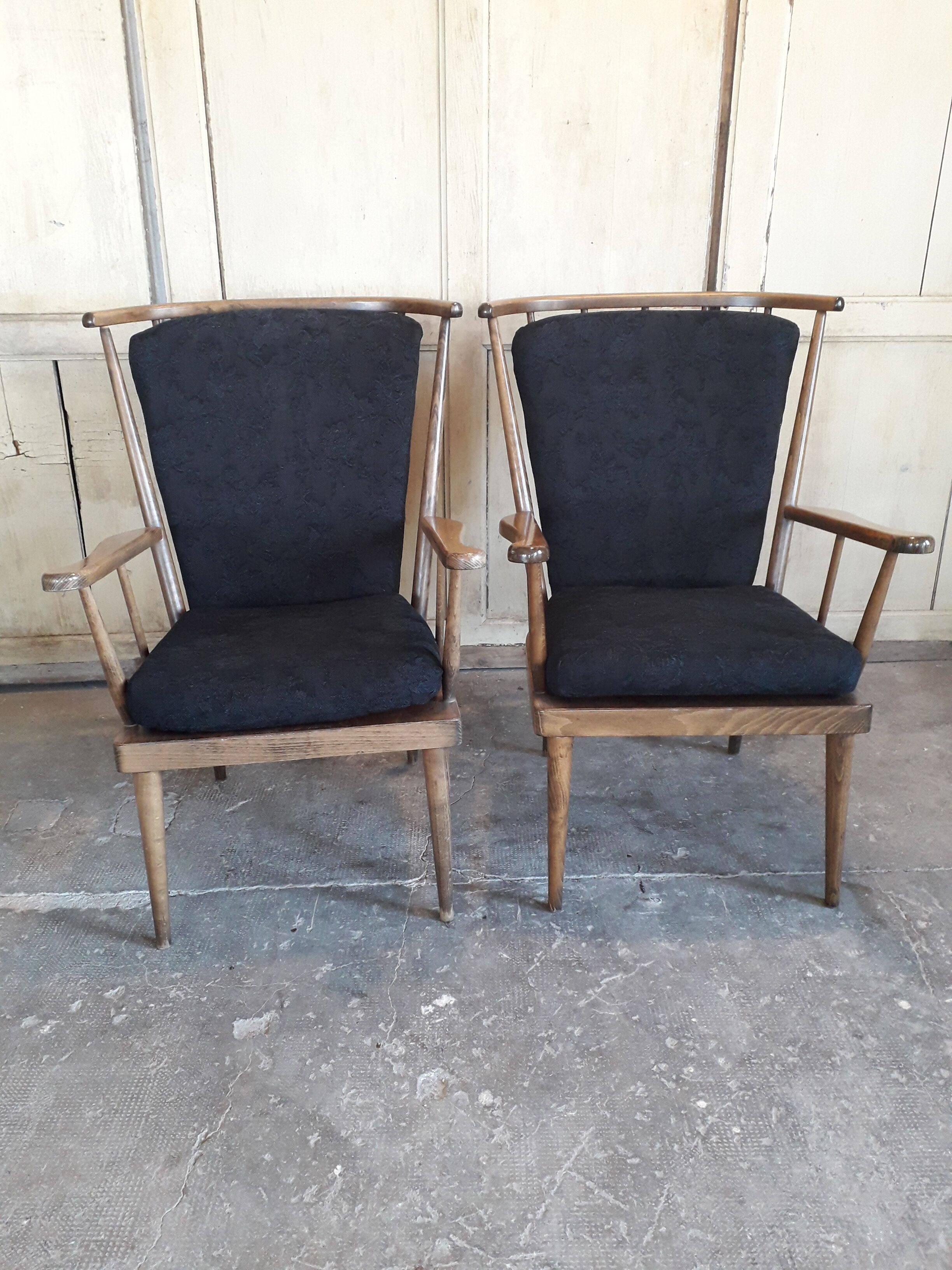 Pair of armcchairs fan Baumann