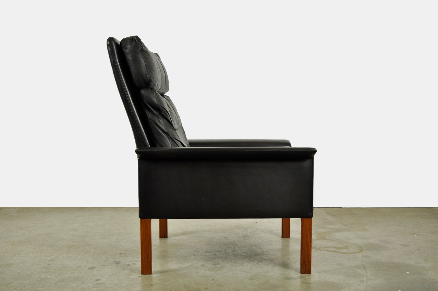 Leather armchair, high model d500 by Hans Olsen for CS Møbler Glostrup Denmark 1960s