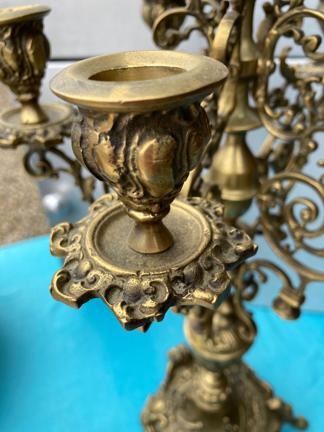 5-spoke bronze chandelier