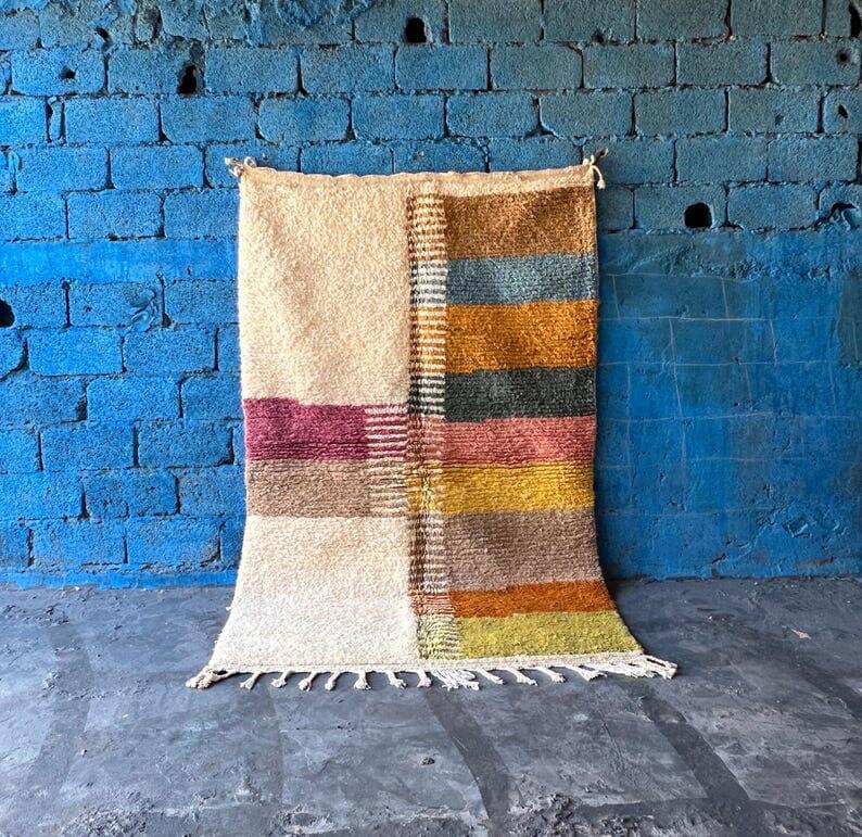 Handmade natural wool rug, size 100 x 200 cm