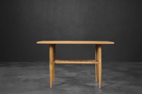 Table basse en bois de cerisier avec étagère Vintage MidCentury Modern Scandinavian