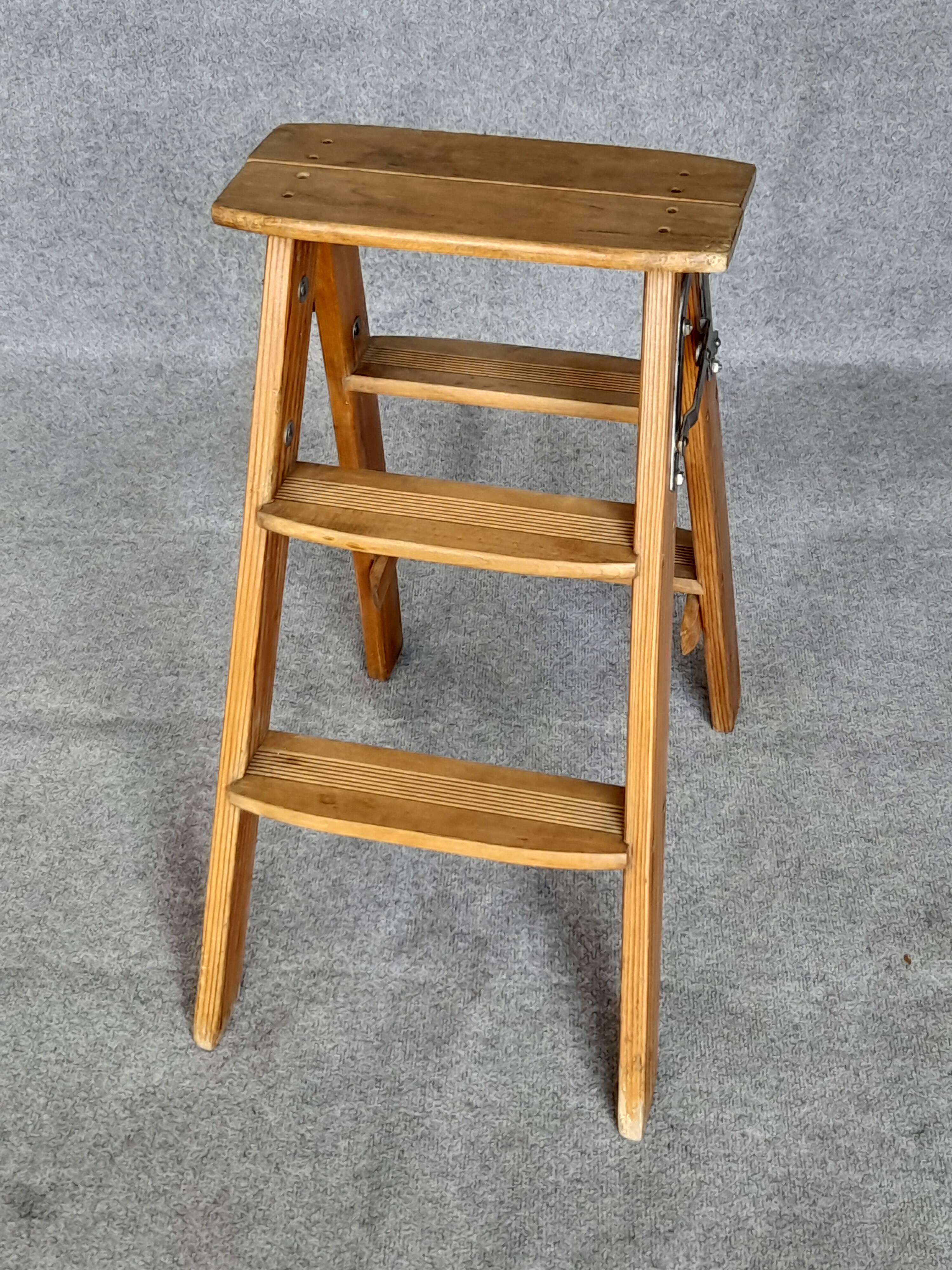 Workshop stepladder
