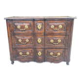 Commode arbalète en noyer époque 18ème siècle
