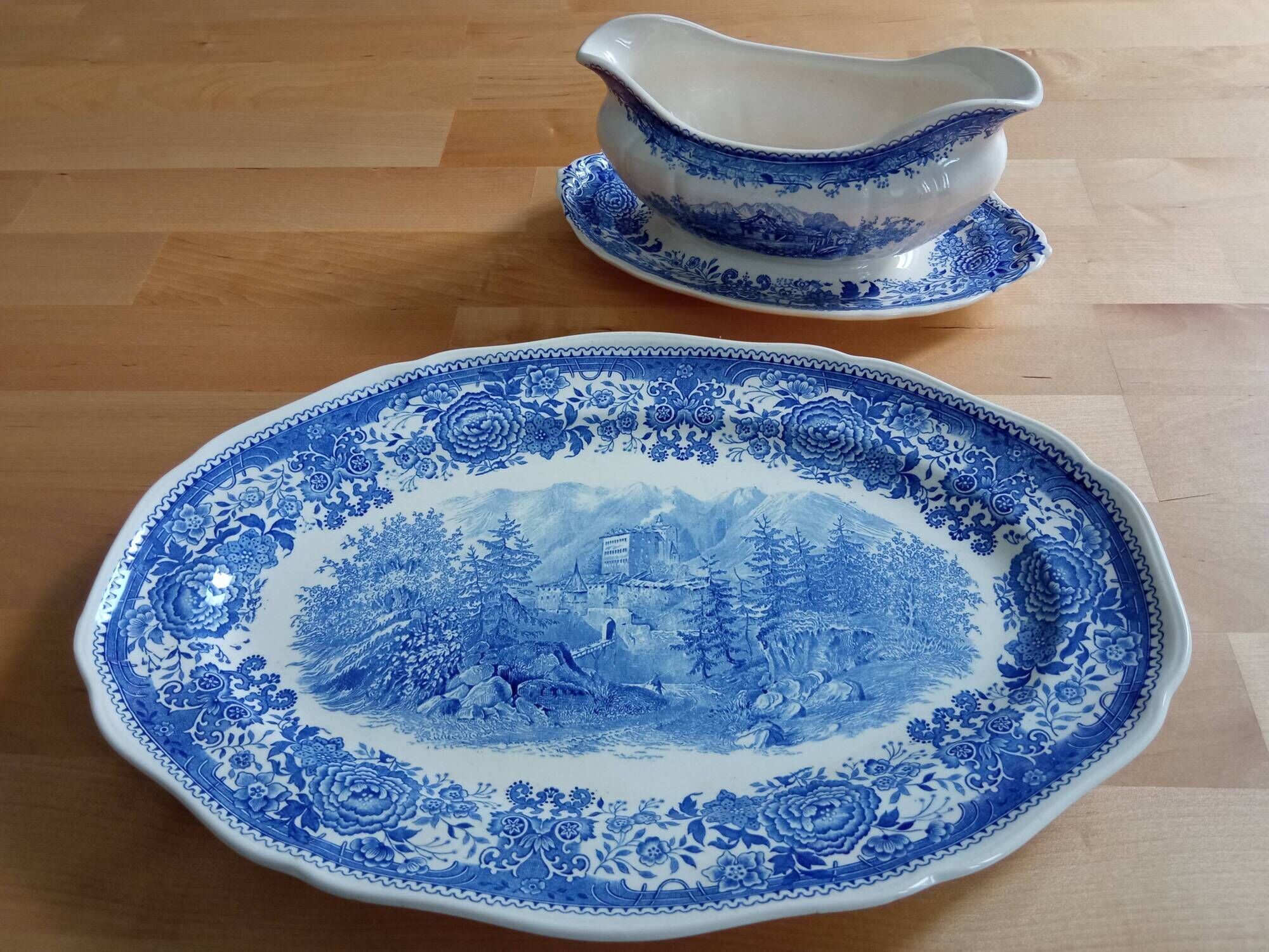 Large oval dish Villeroy and Boch
