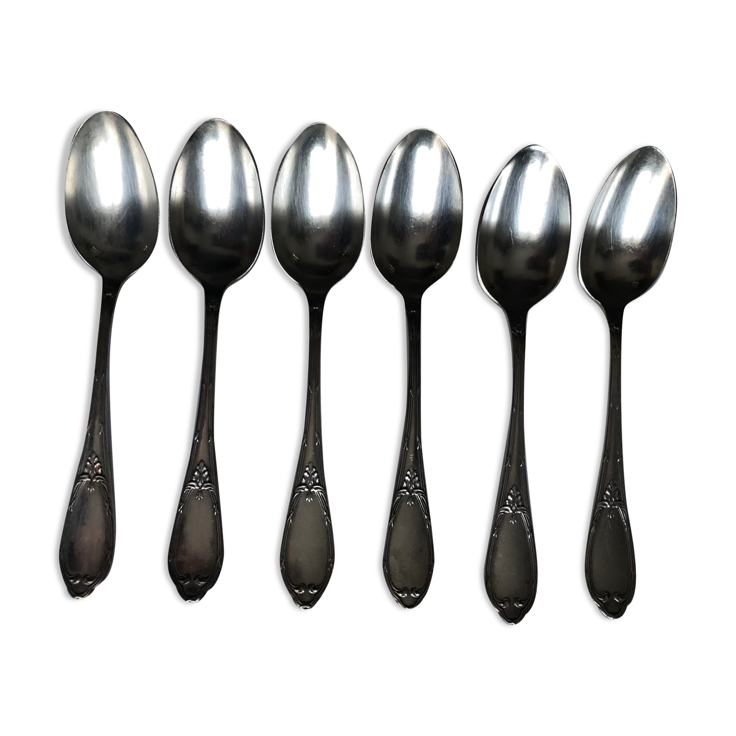 6 teaspoons of silver metal