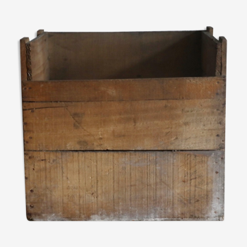 Old laundry crate