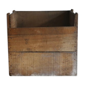 Old laundry crate
