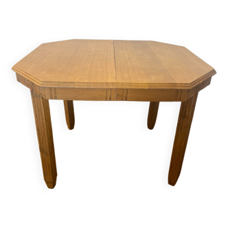 Extendable wooden art deco table for 4 to 8 people