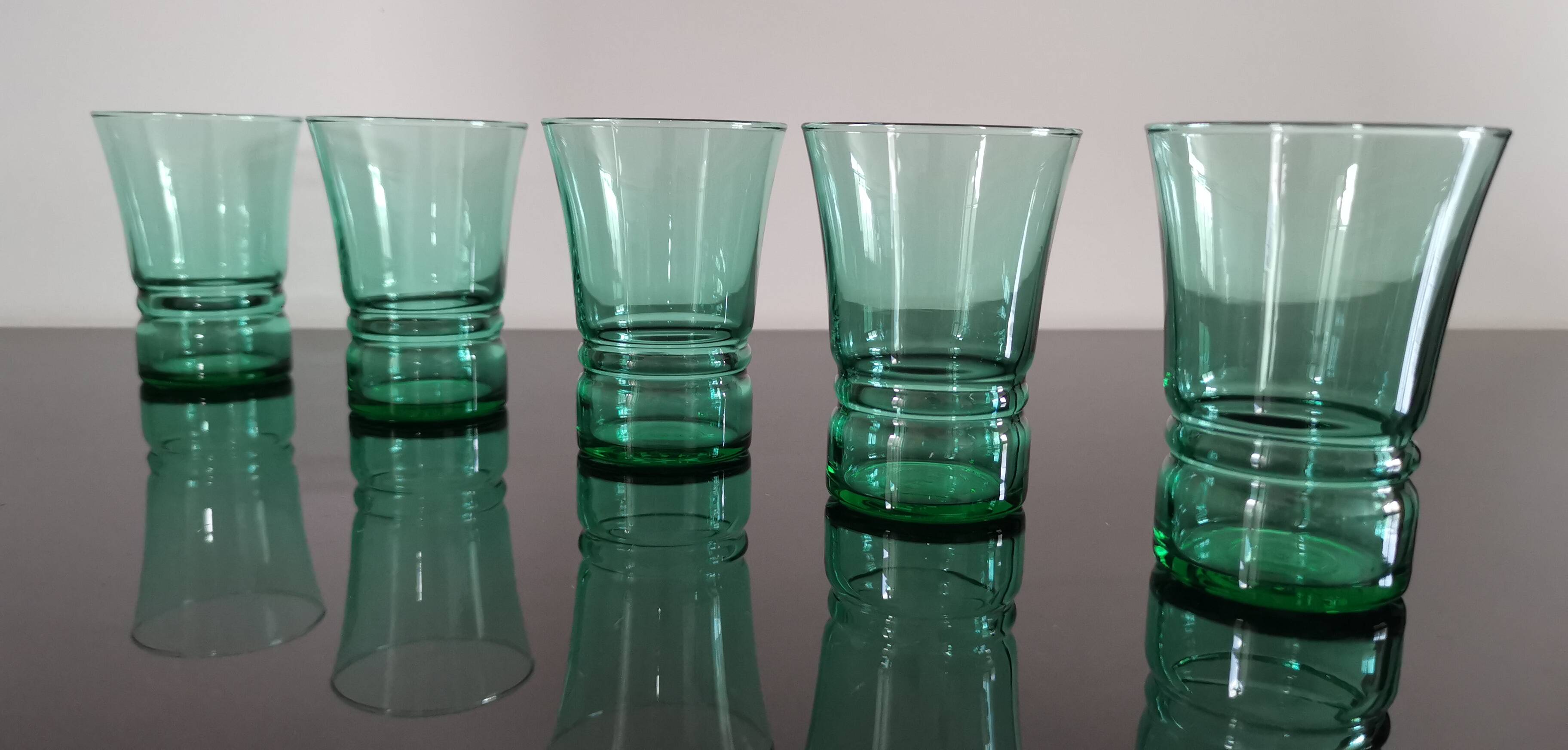 5 vintage excel green aperitif glasses