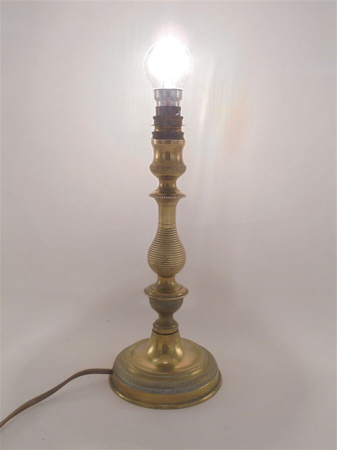 Brass lamp foot