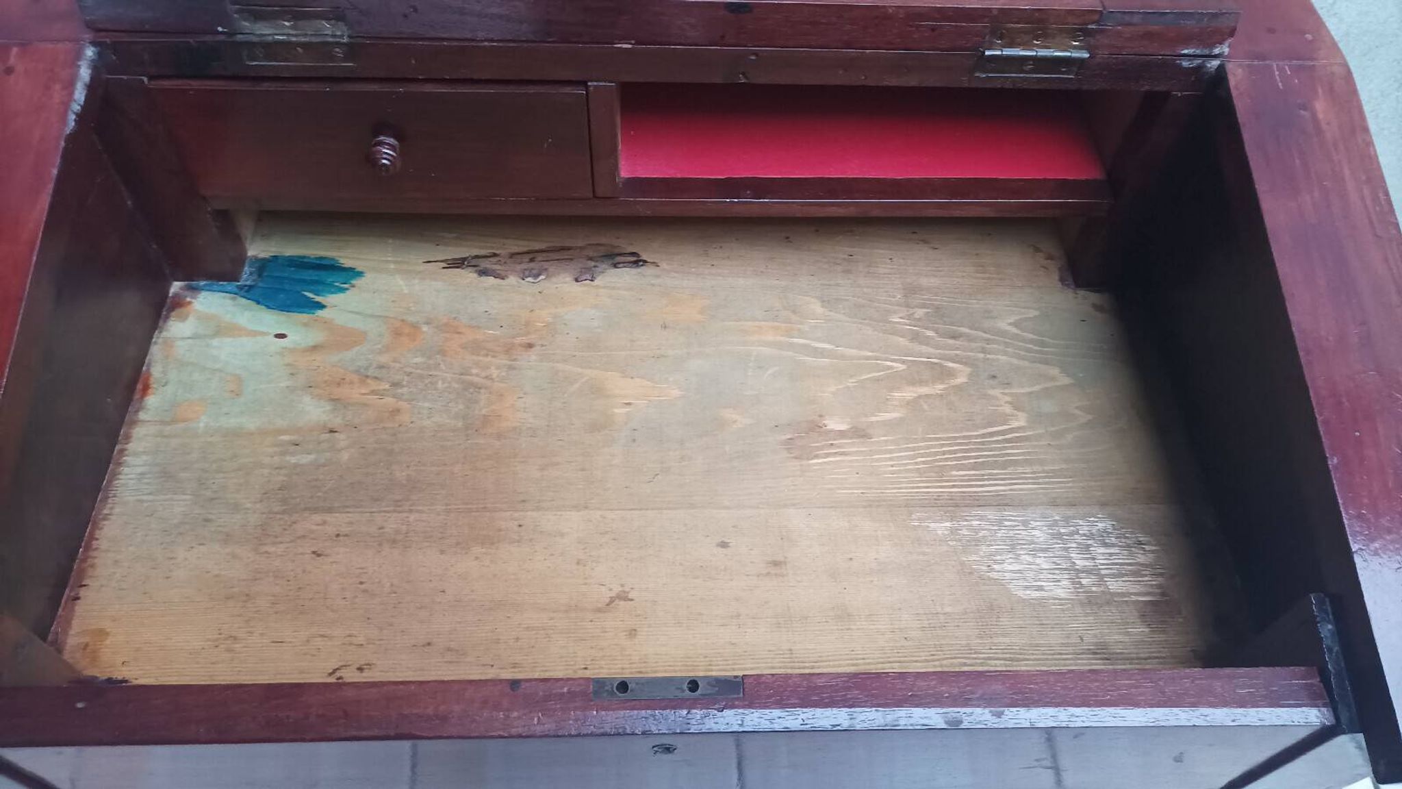 Bureau écritoire en noyer 19ème