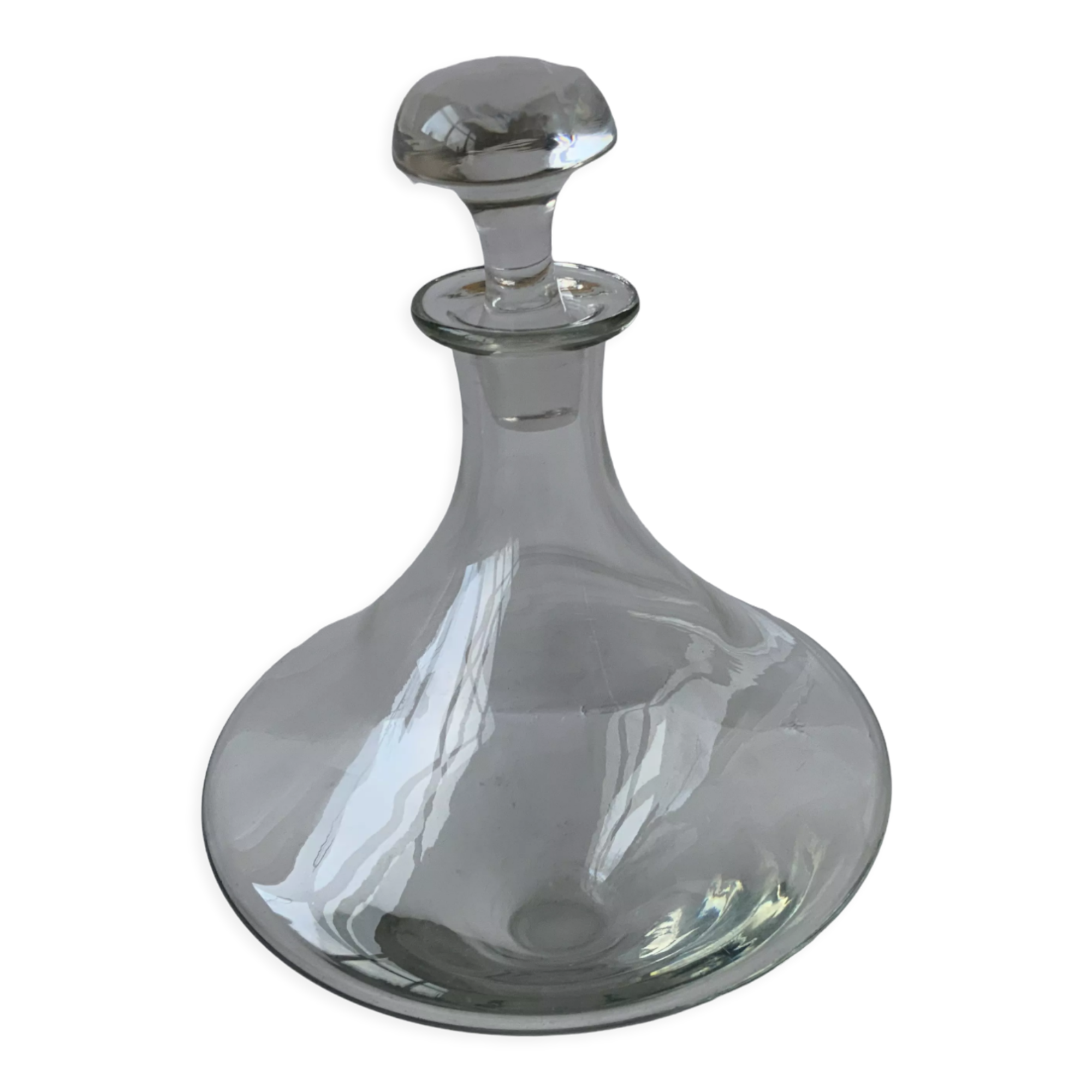 Selency wine decanter x Monoprix Croisé Laroche
