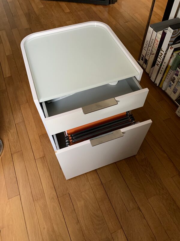 Caisson roulette Hyannis pour cinna