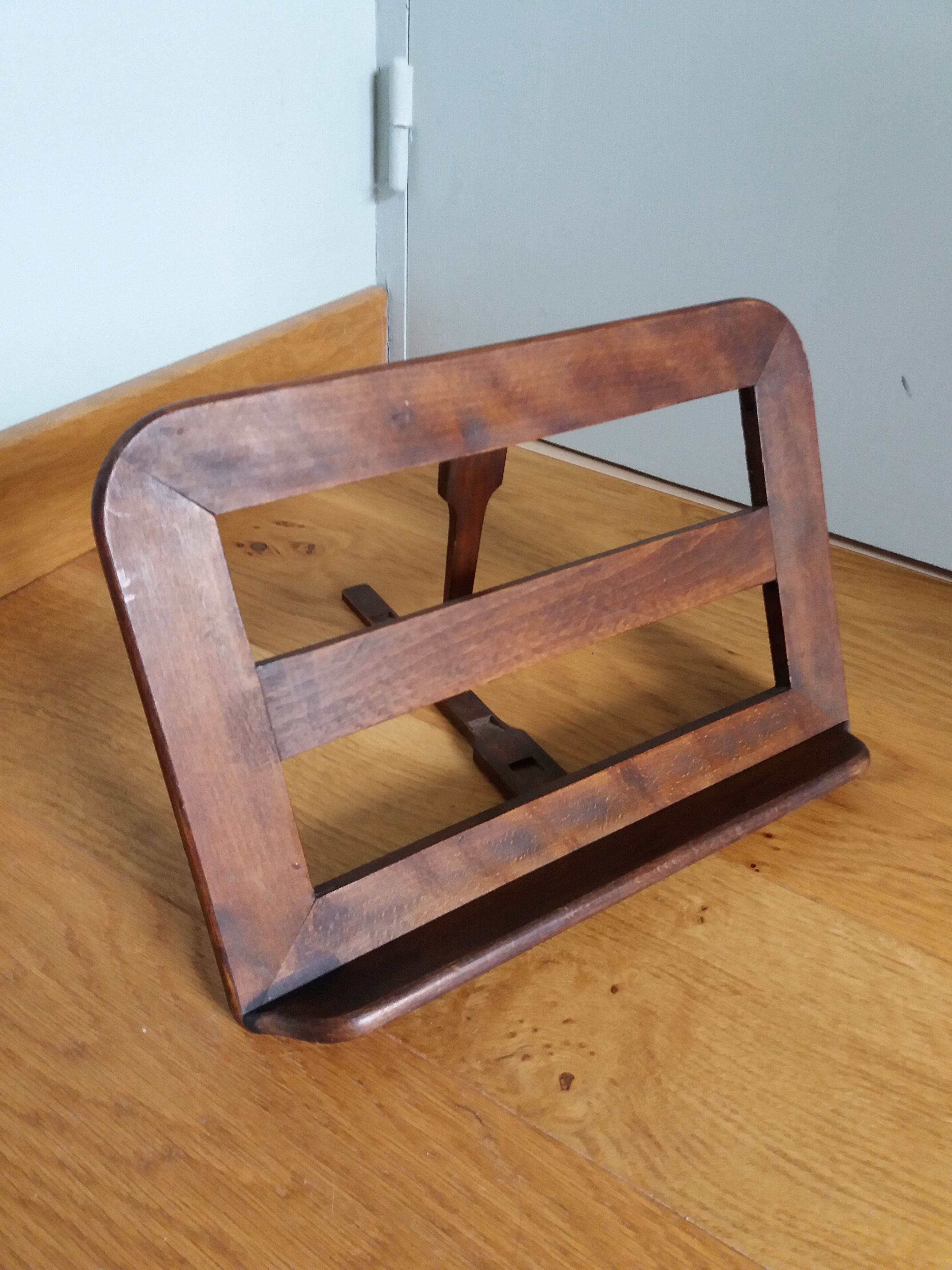 Lectern table book holder