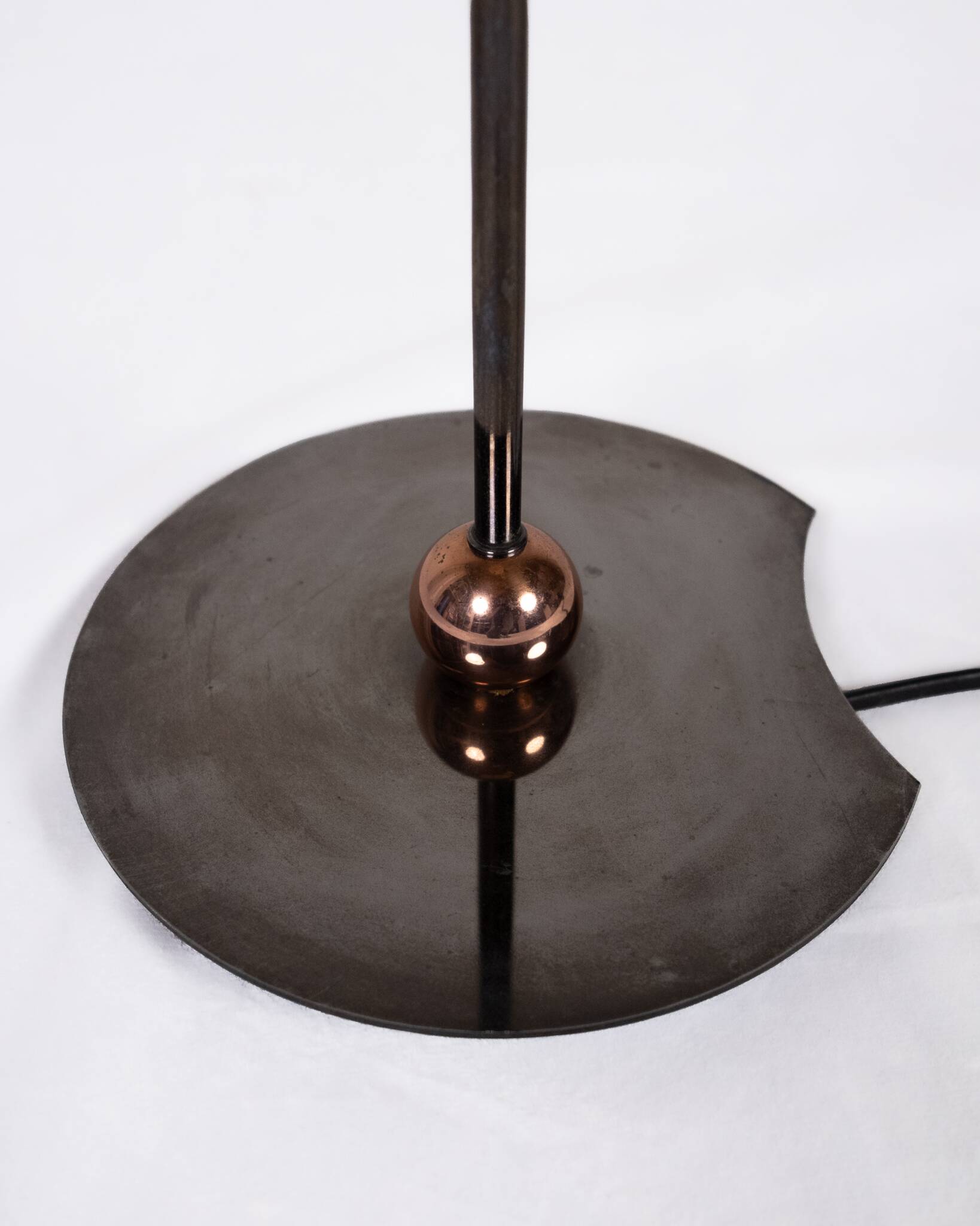 Memphis style zigzag floor lamp, 1980s