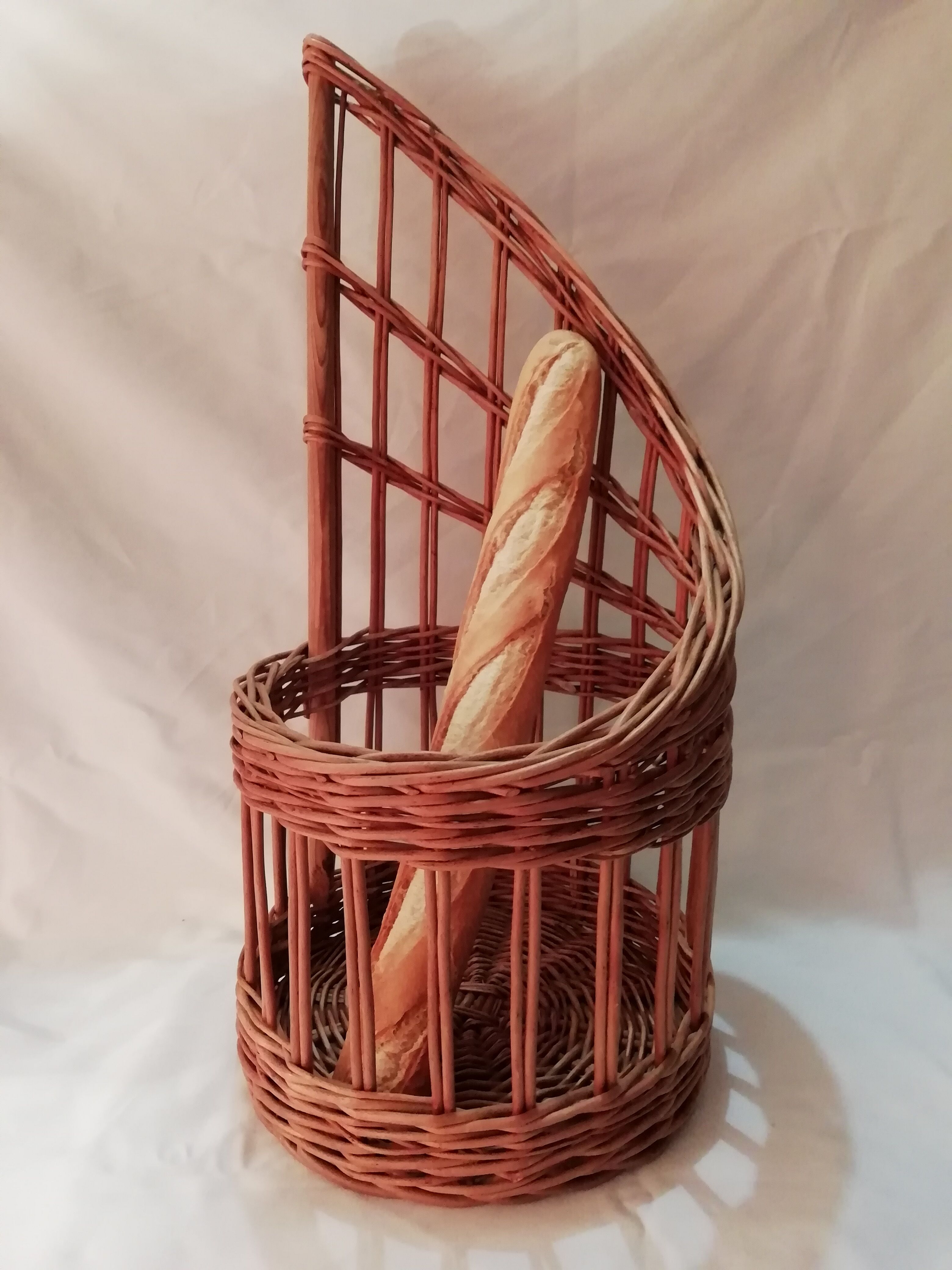 Baker's wicker bread basket in perfect condition