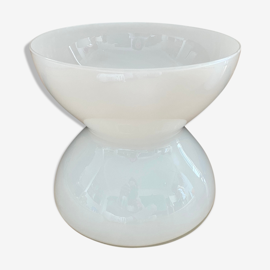 Vase diabolo en verre blanc Anne Nilsson pour Ikea | Selency