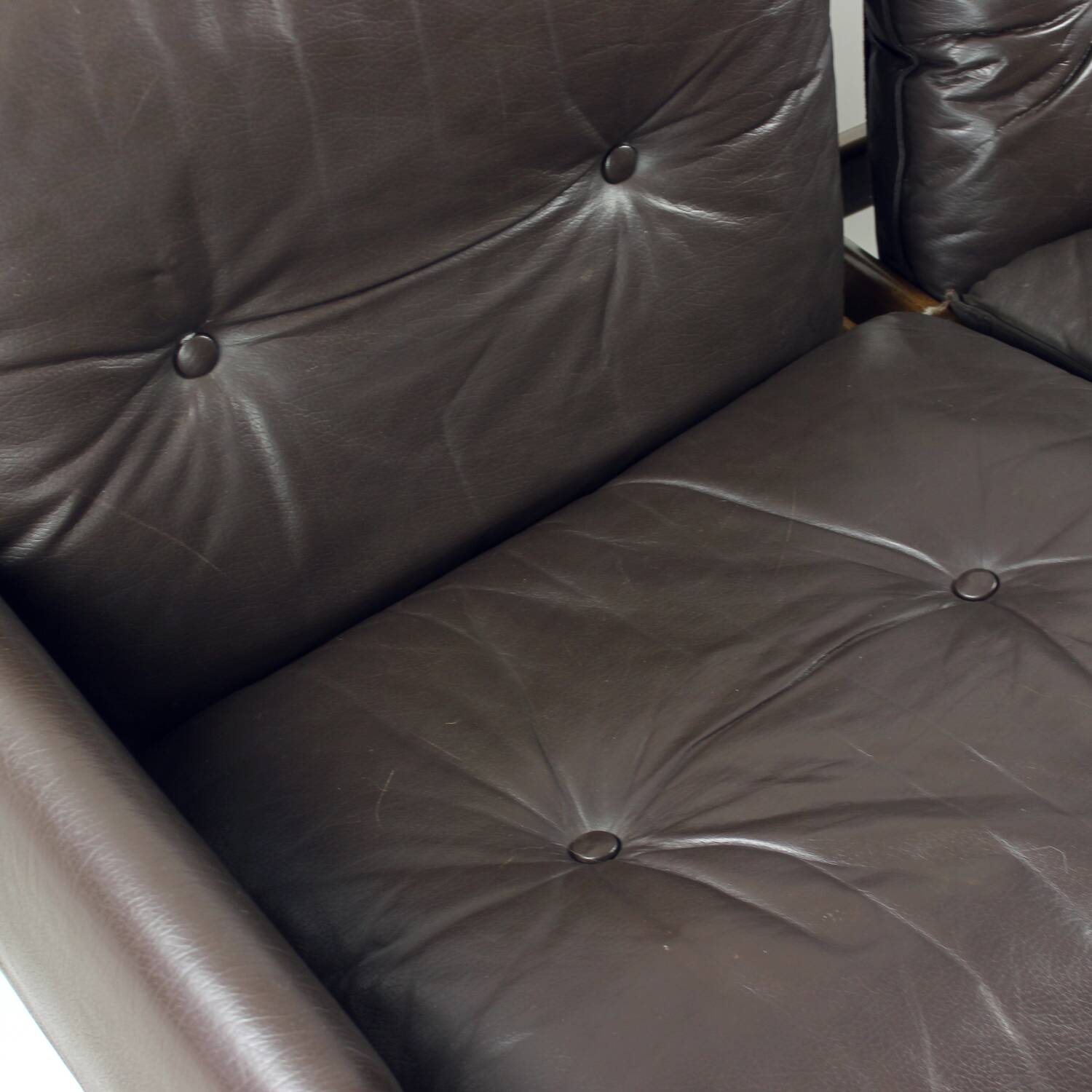 Canapé deux places en noyer et cuir par Boris Hála pour Ton, 1986