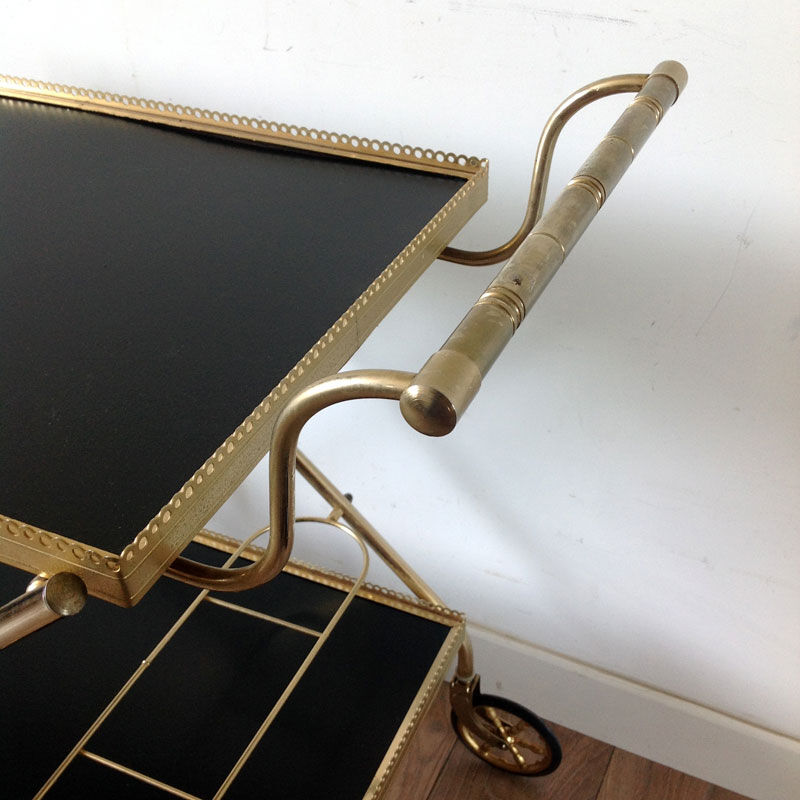 Black and gold dessert