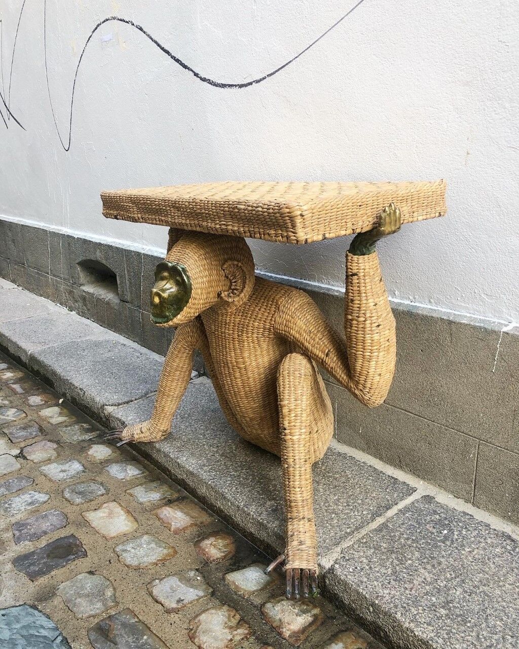 Monkey console by Mario Lopez Torres