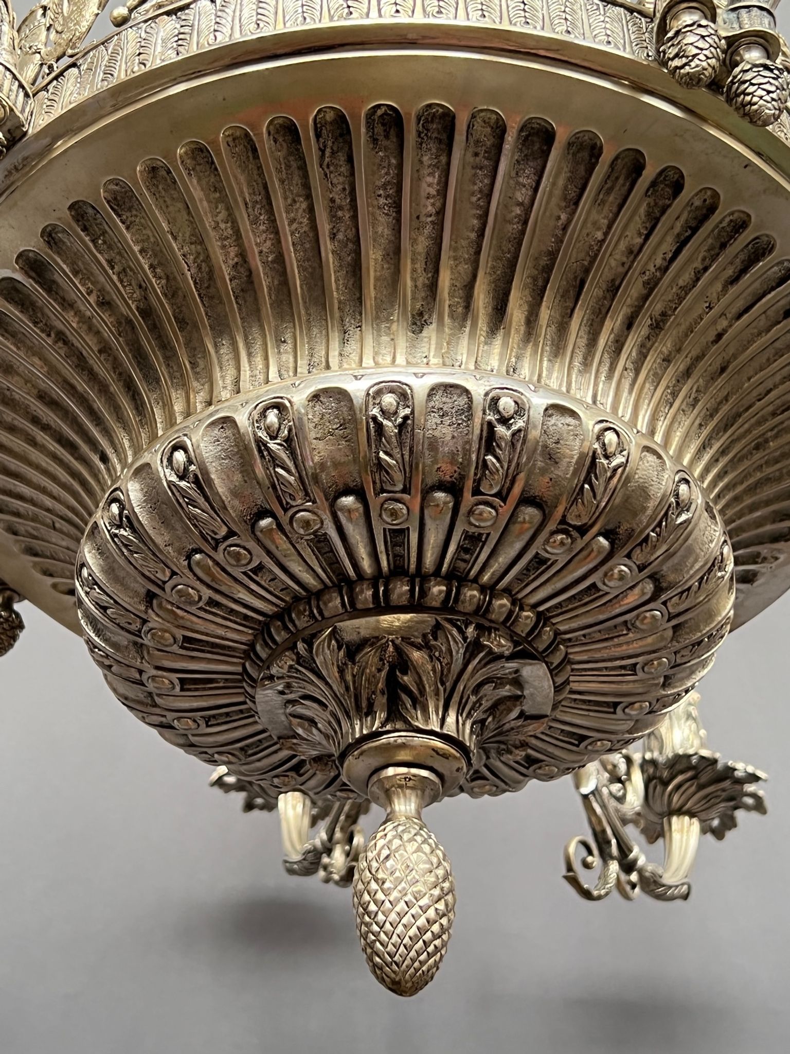 Large, rare antique chandelier in solid silver-plated bronze, Empire style, 12 light points.