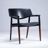 Mid-century armchair designed by Ejnar Larsen & Aksel Bender Madsen for Wil